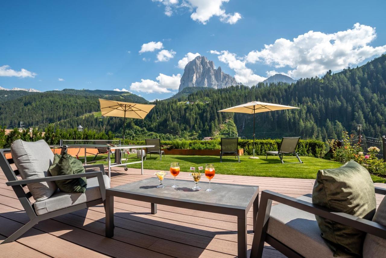 Hotel Vernel Santa Cristina Val Gardena Esterno foto