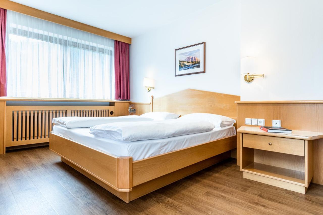 Hotel Vernel Santa Cristina Val Gardena Esterno foto