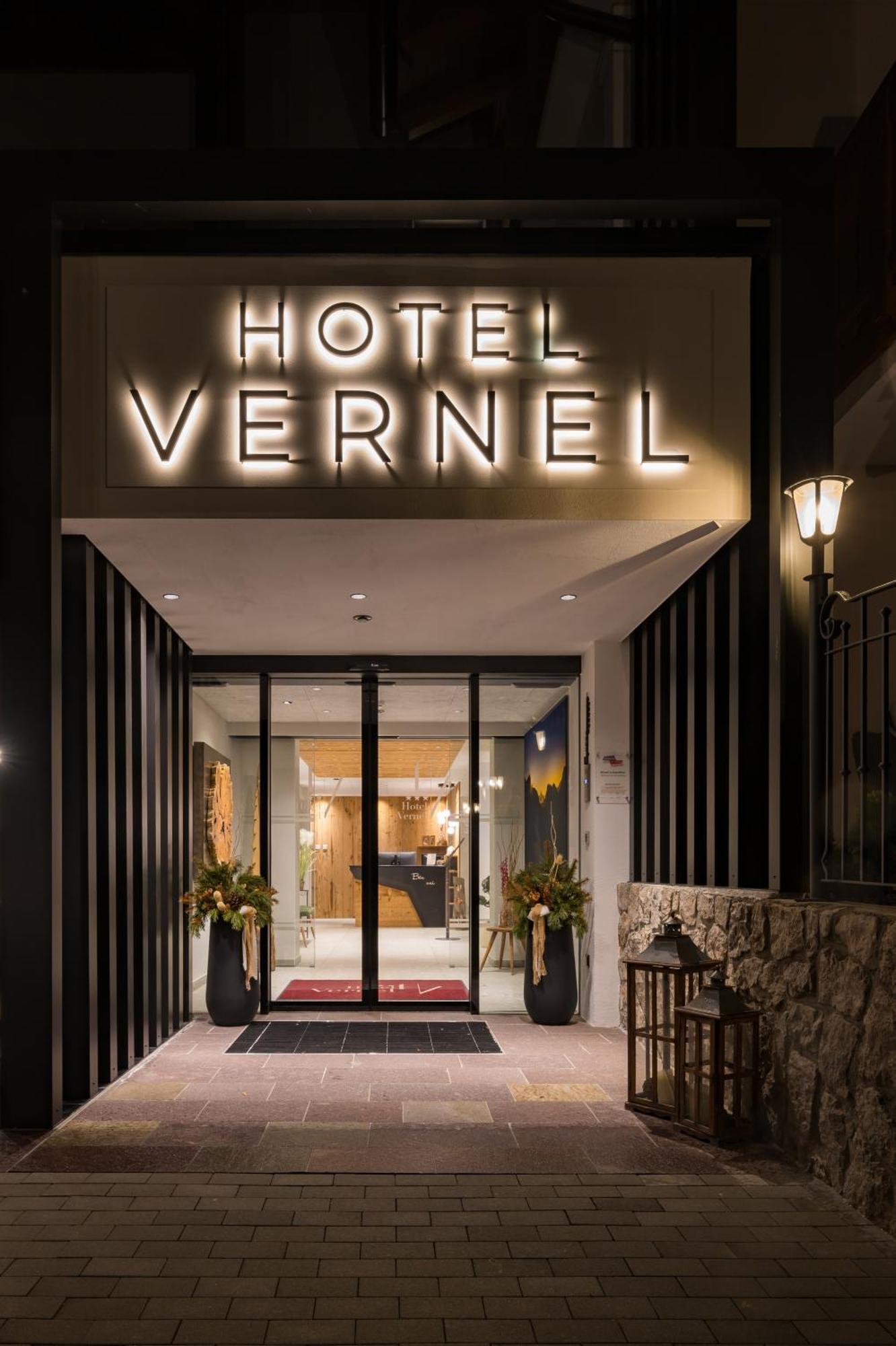 Hotel Vernel Santa Cristina Val Gardena Esterno foto
