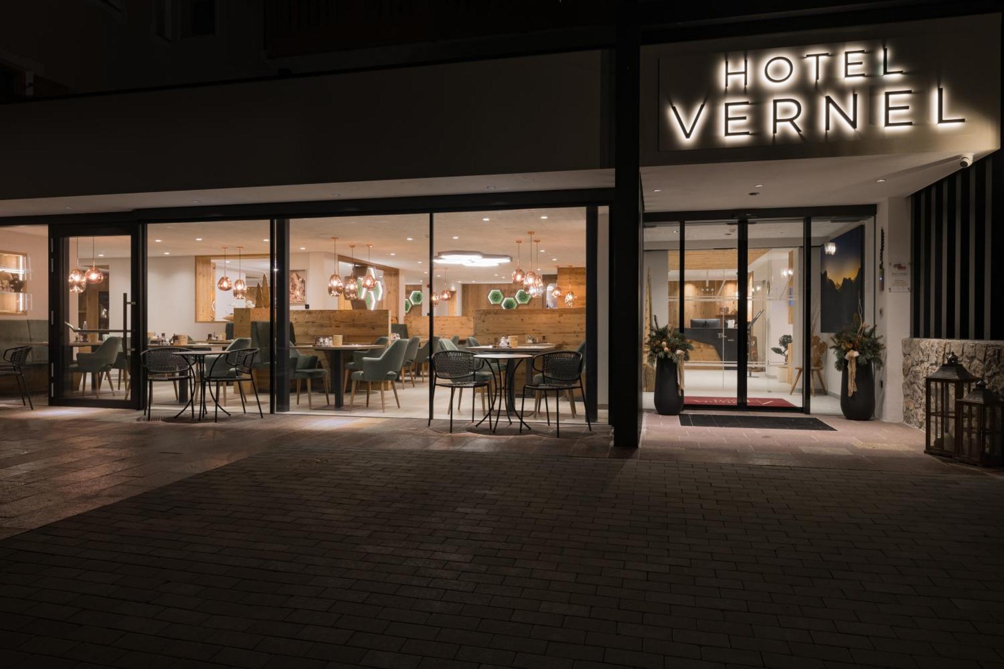 Hotel Vernel Santa Cristina Val Gardena Esterno foto